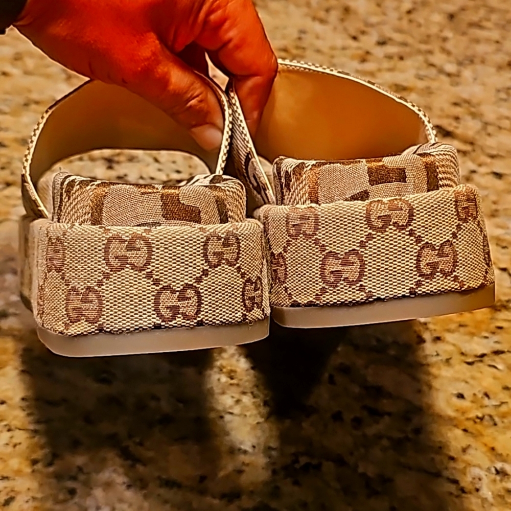 Fashion Sandals - Picture 5 of 6